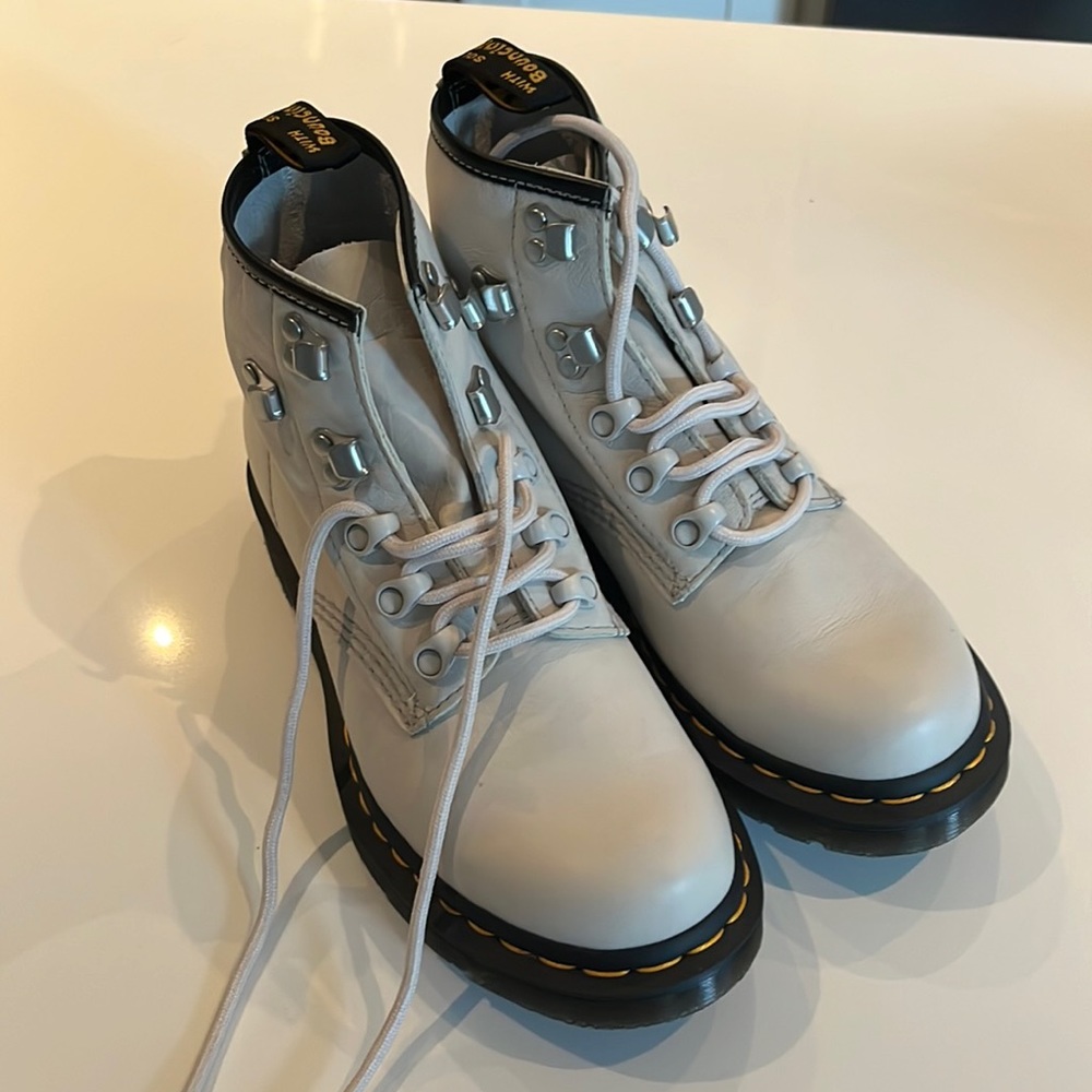 NWOT dr martens